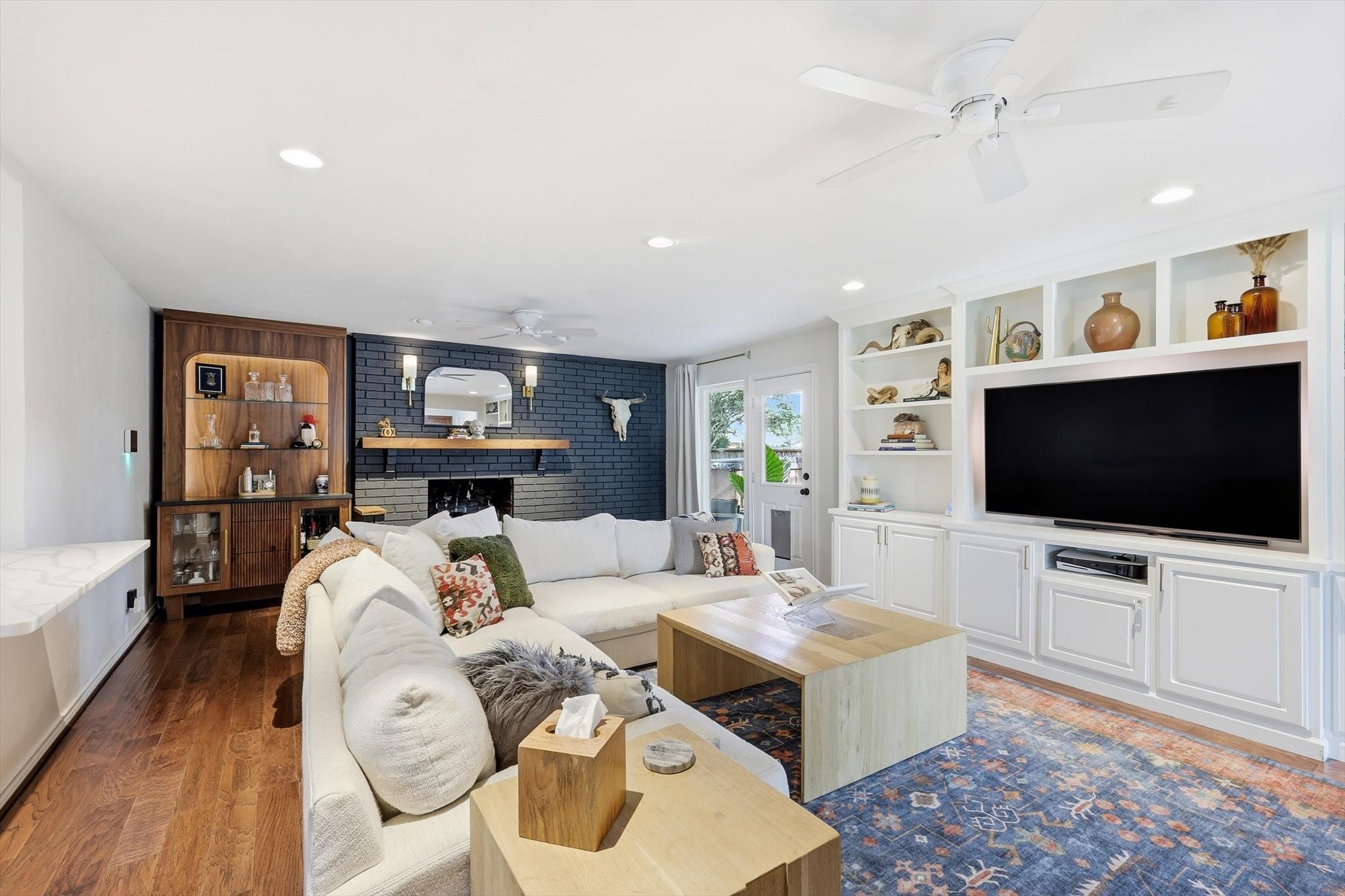 3910 Mobile Drive Garland TX 75041