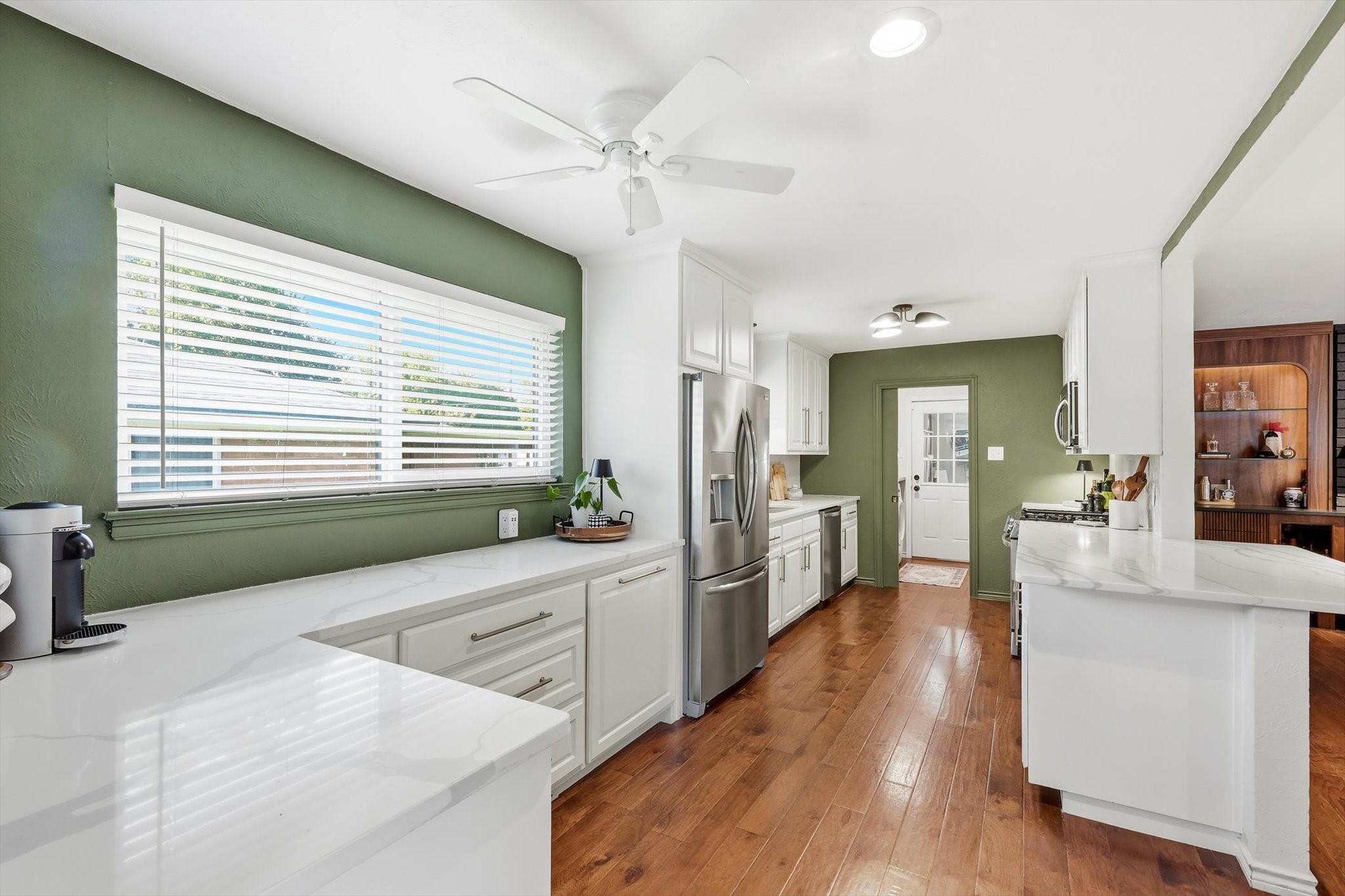 3910 Mobile Drive Garland TX 75041