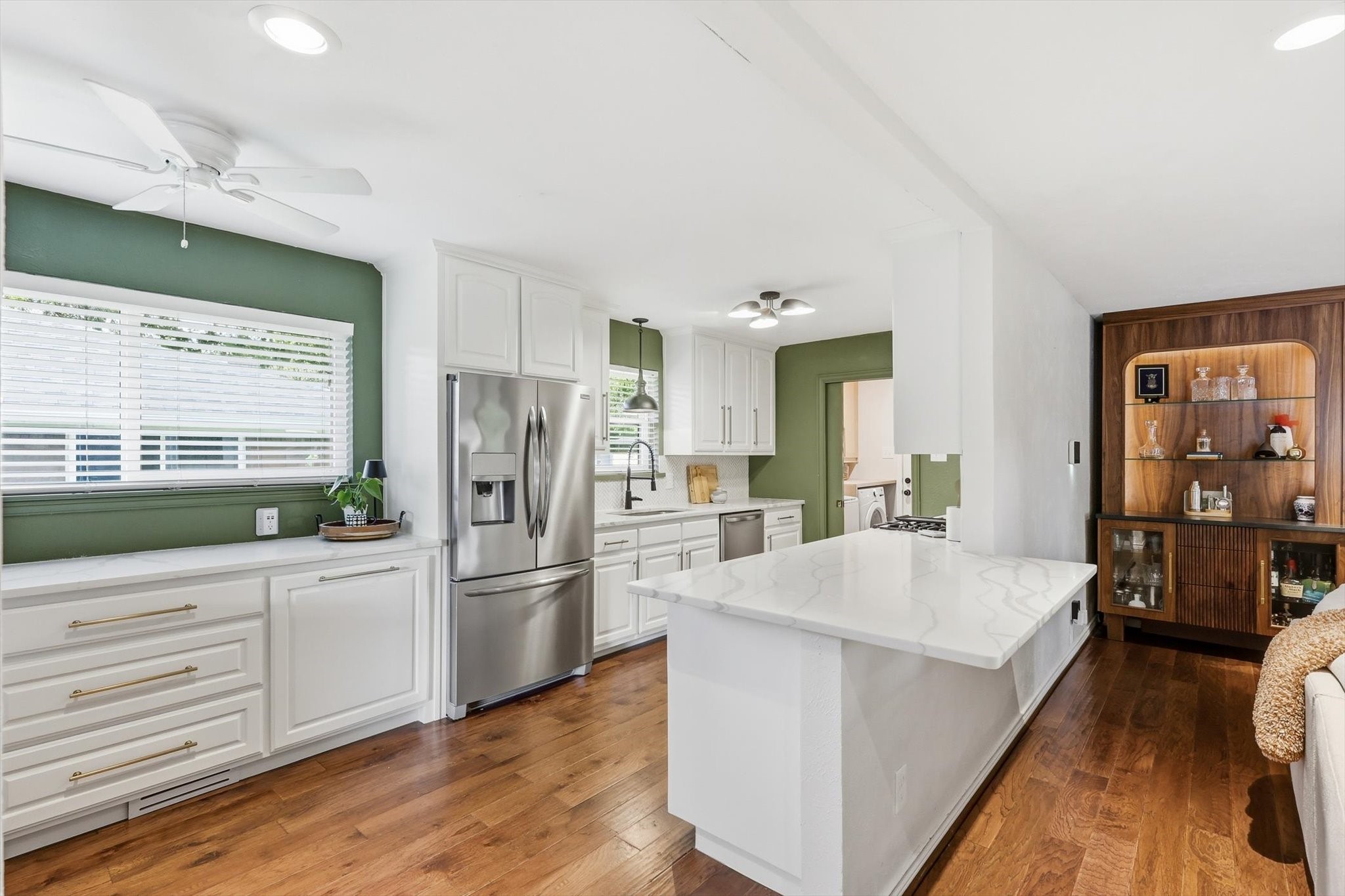 3910 Mobile Drive Garland TX 75041