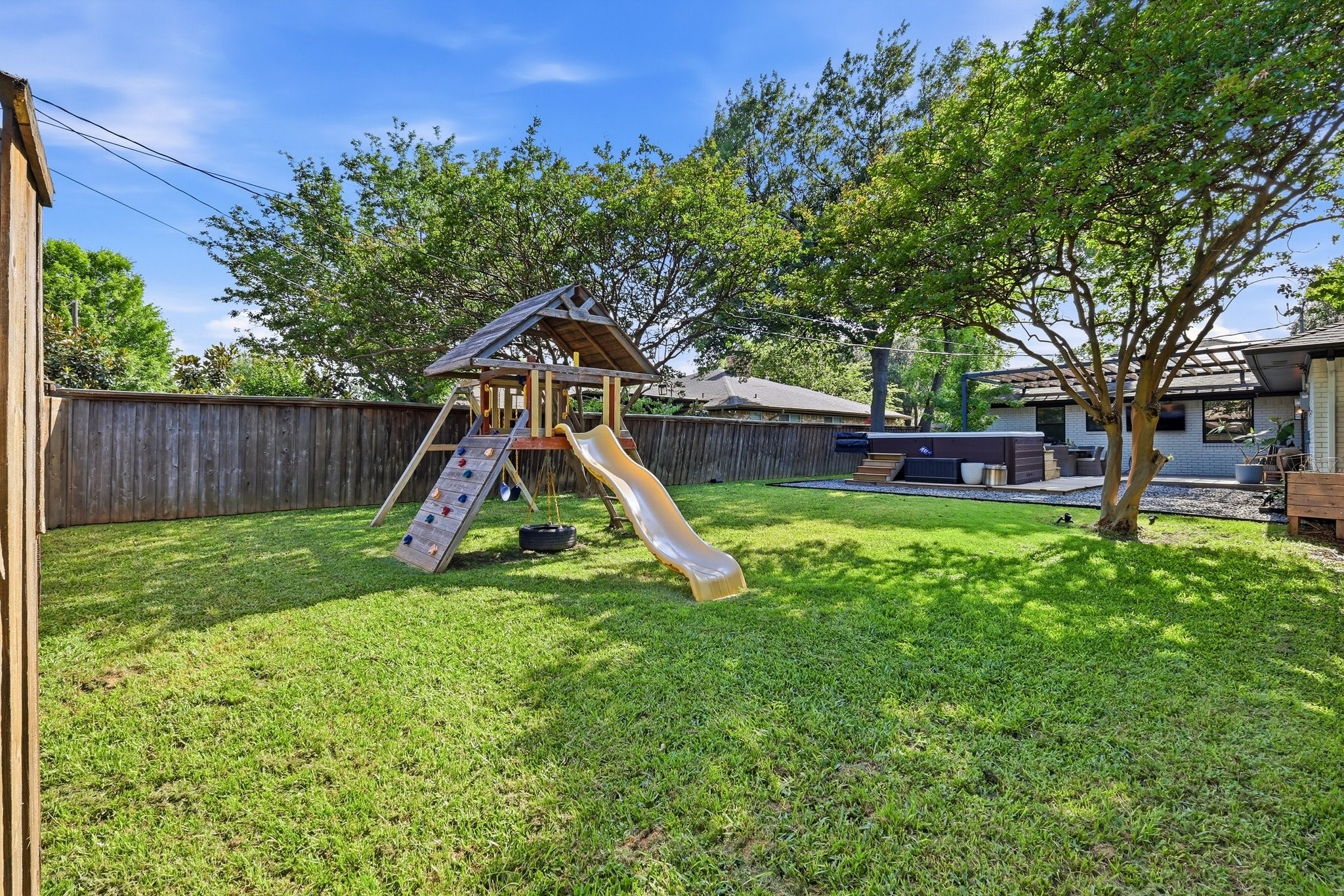 3910 Mobile Drive Garland TX 75041