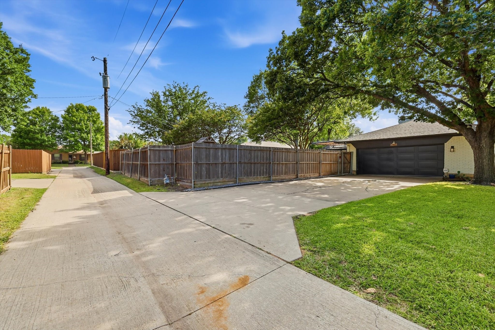 3910 Mobile Drive Garland TX 75041