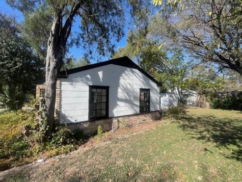 7428 Gaston Avenue Fort Worth TX 76116