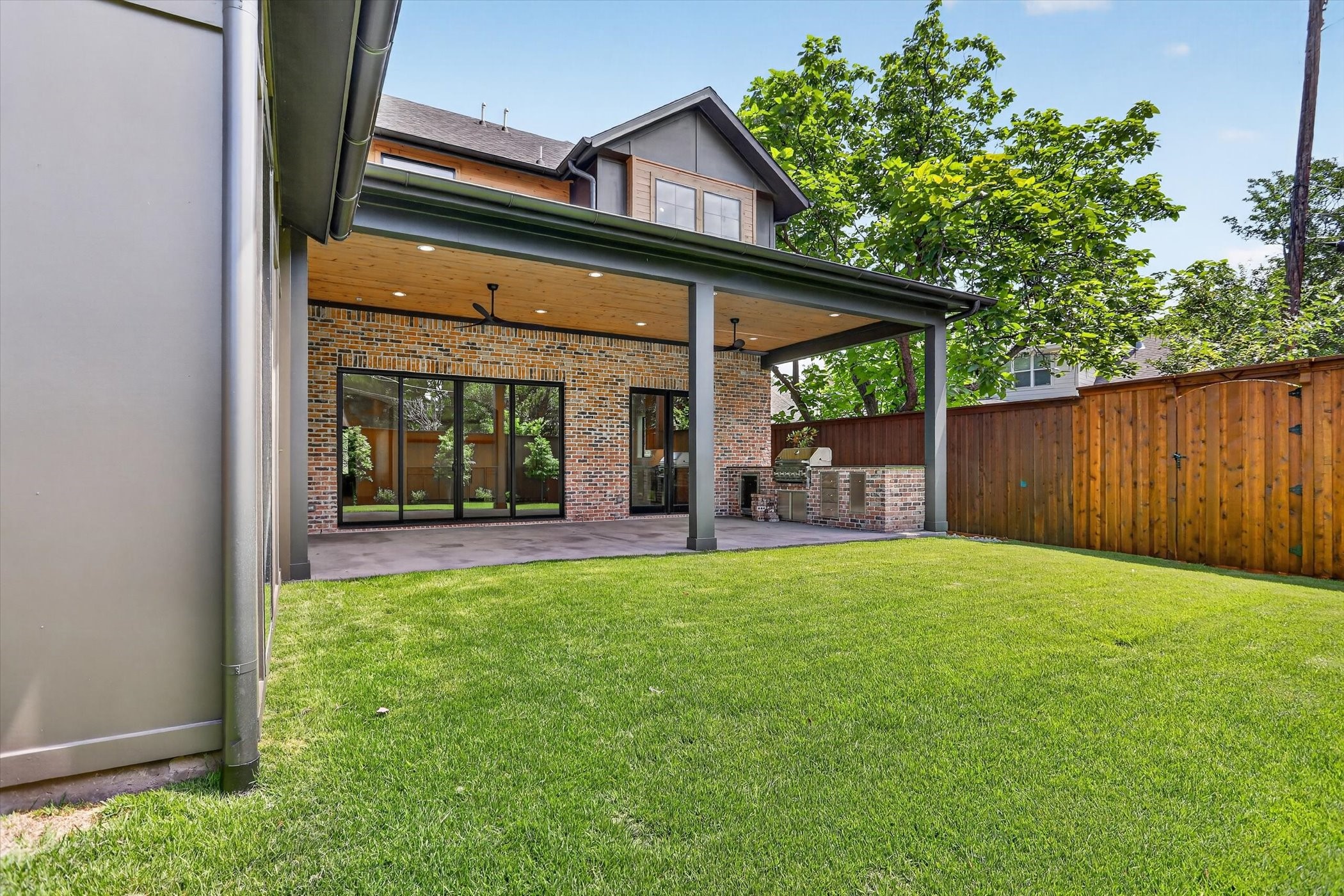 10140 Lakemere Drive Dallas TX 75238