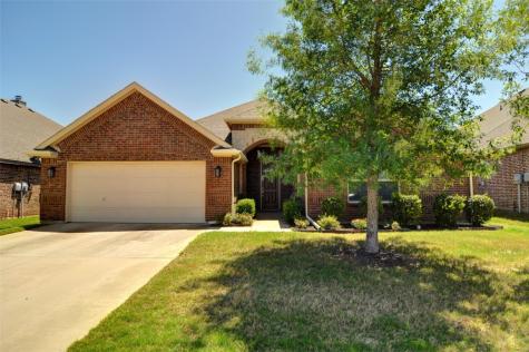 1651 St Croix Street Burleson TX 76028