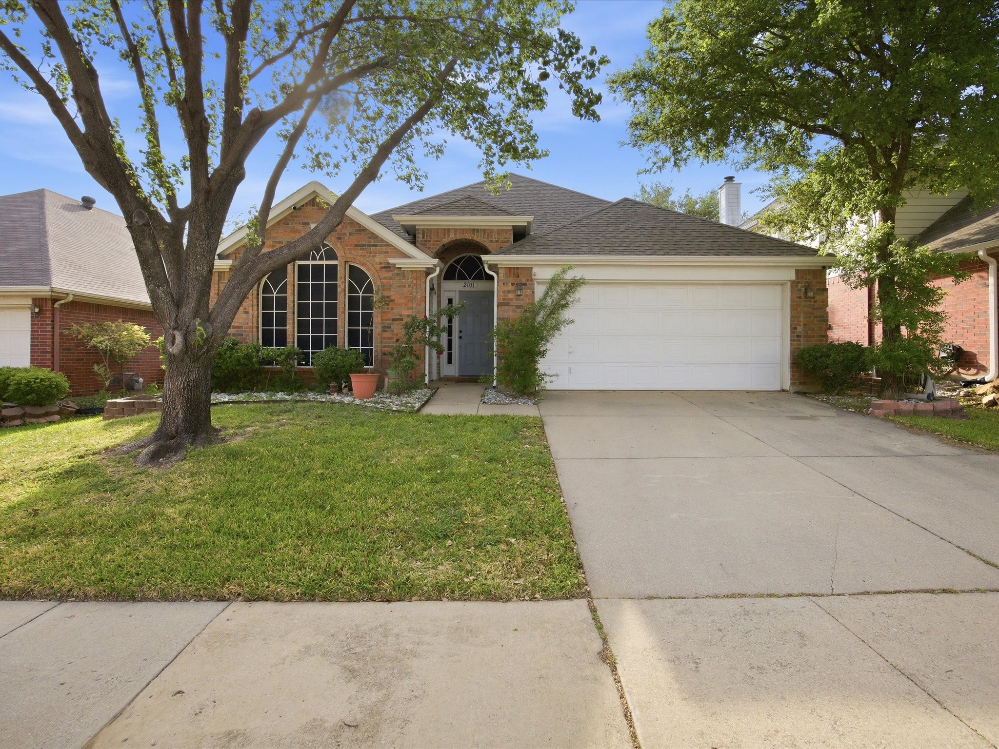 2101 Oak Manor Drive Bedford TX 76021