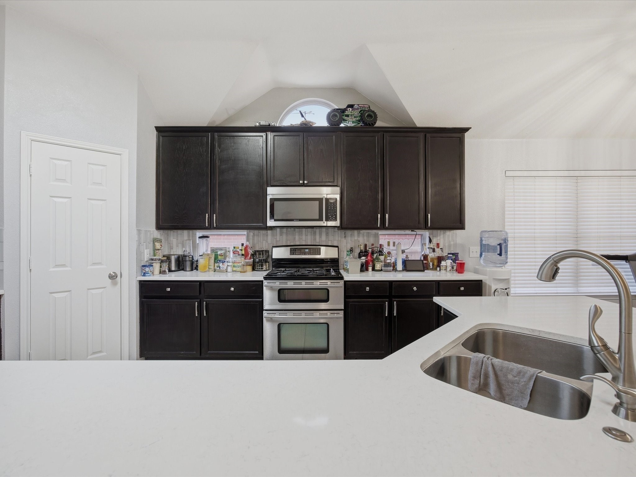 2101 Oak Manor Drive Bedford TX 76021