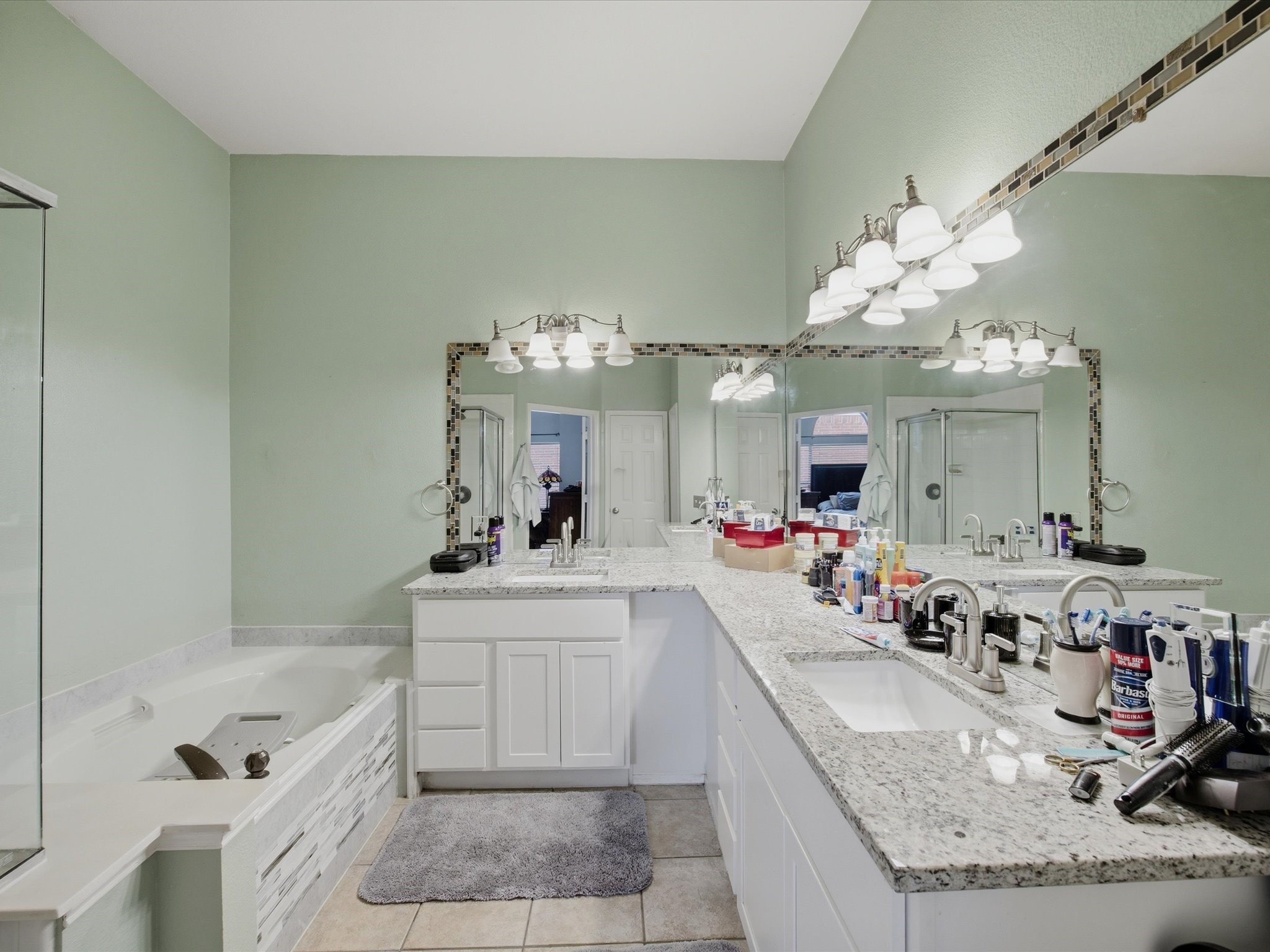 2101 Oak Manor Drive Bedford TX 76021