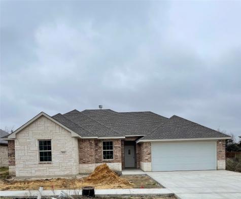 911 S Mulberry Street Ennis TX 75119