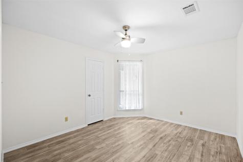 1409 Circle Lane Bedford TX 76022