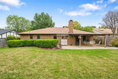 1409 Circle Lane Bedford TX 76022