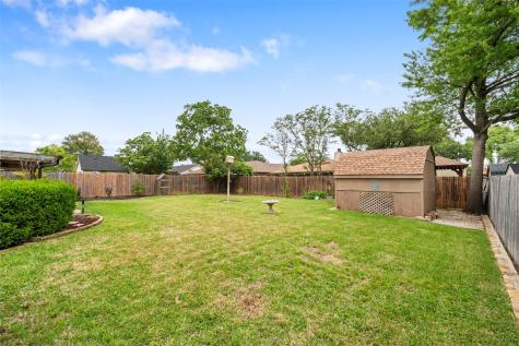 1409 Circle Lane Bedford TX 76022