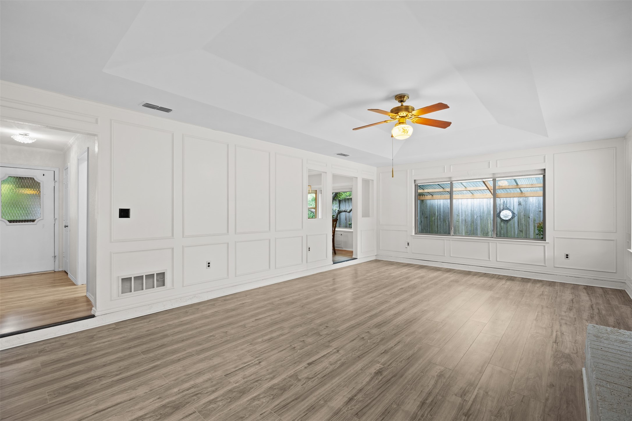 1409 Circle Lane Bedford TX 76022
