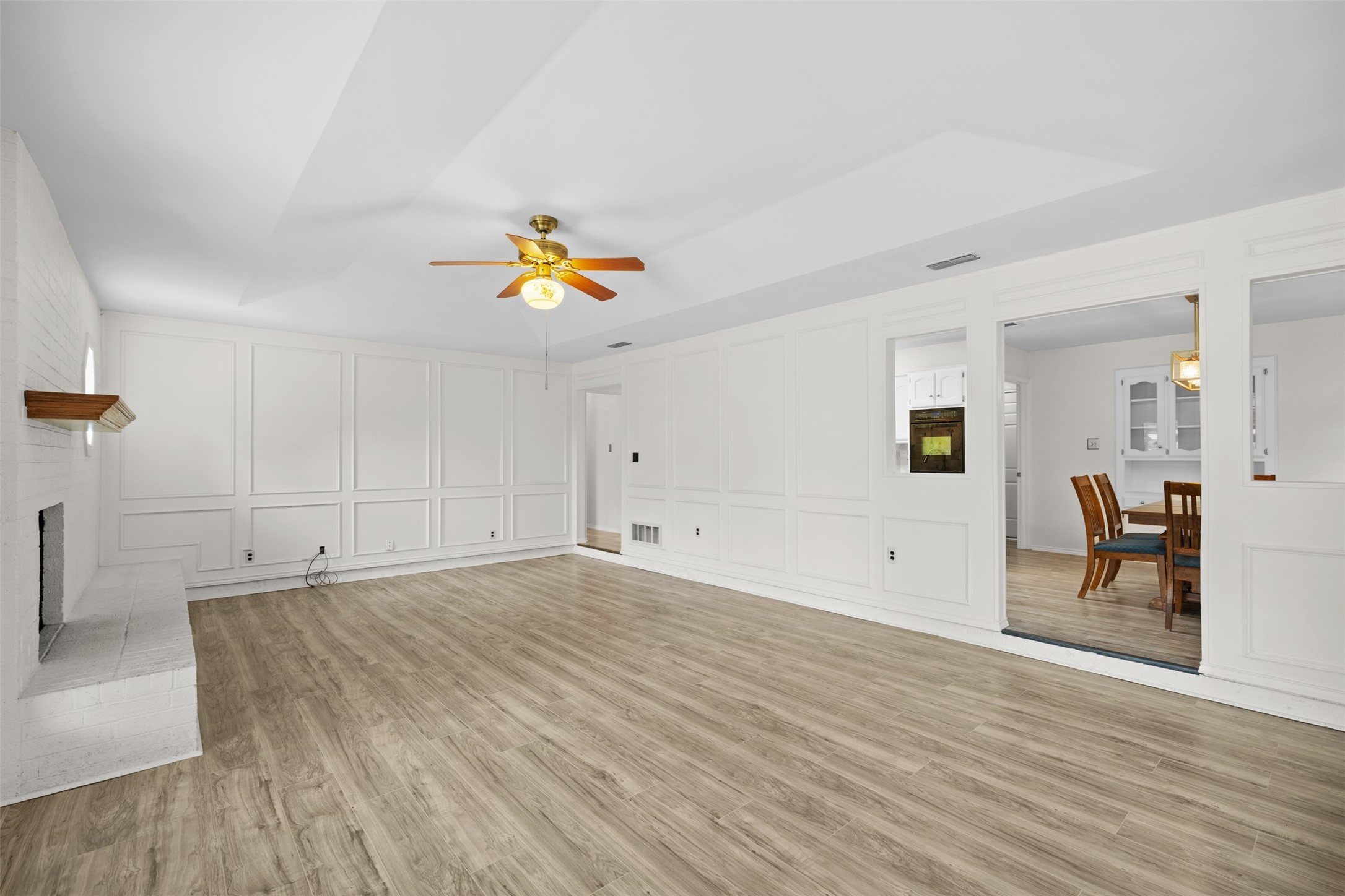 1409 Circle Lane Bedford TX 76022
