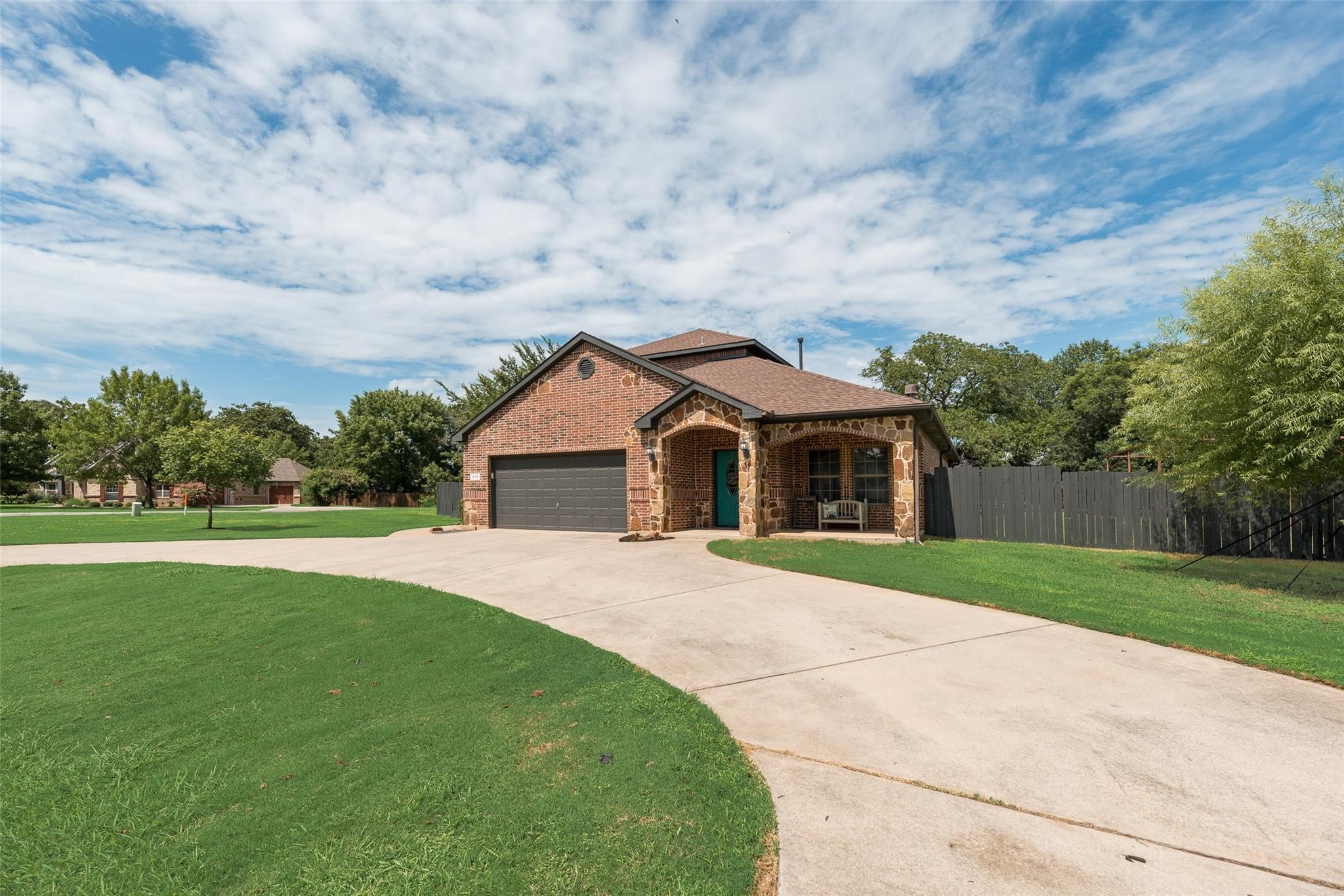 315 Navajo Trail Lake Kiowa TX 76240