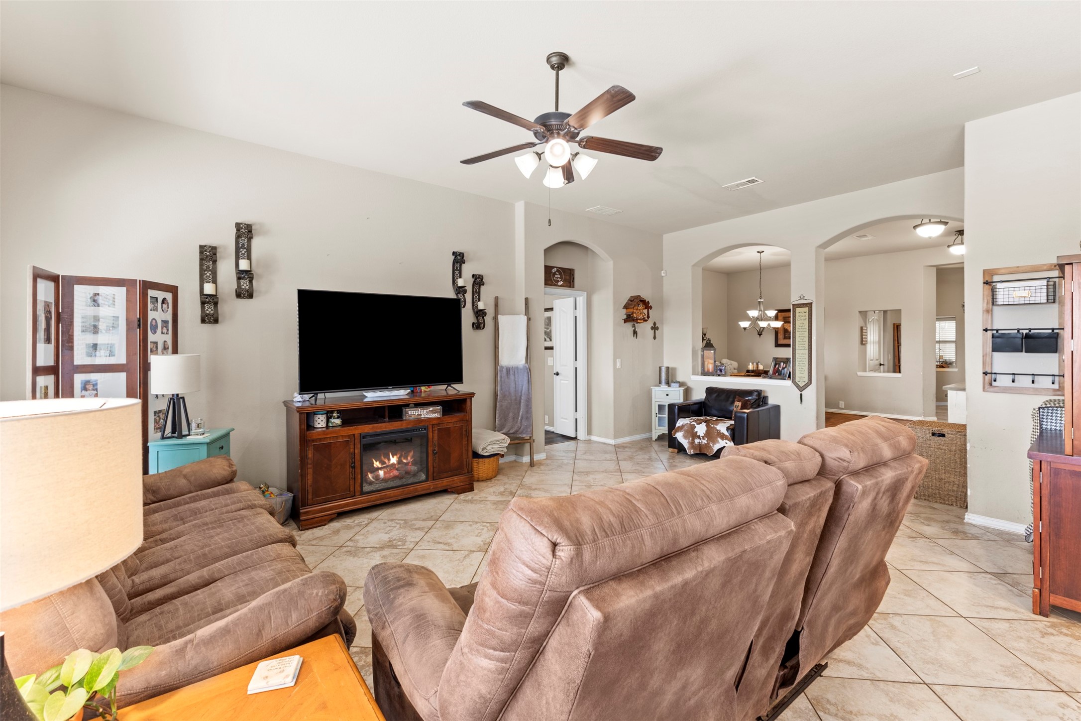 726 Celebrity Court Midlothian TX 76065