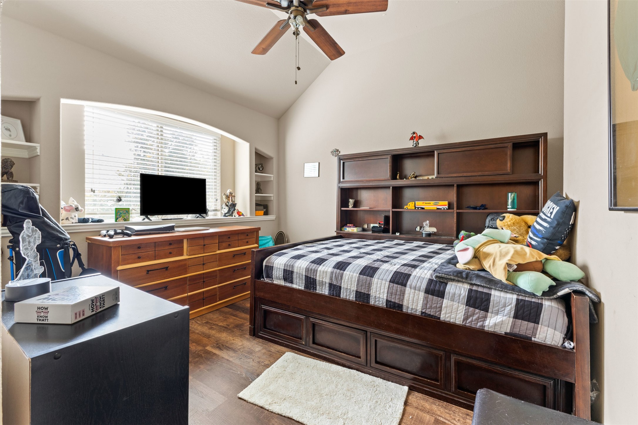 726 Celebrity Court Midlothian TX 76065