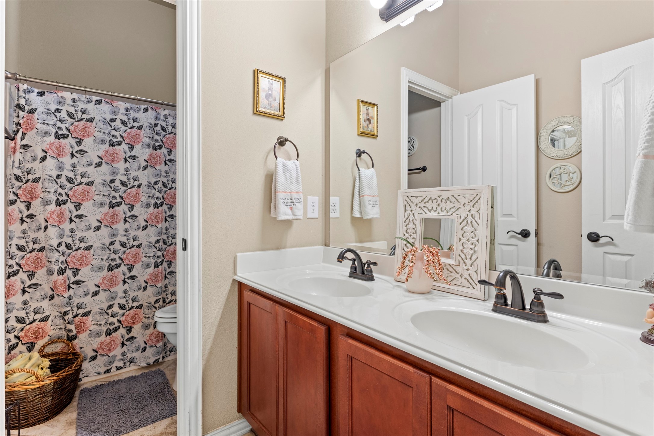 726 Celebrity Court Midlothian TX 76065