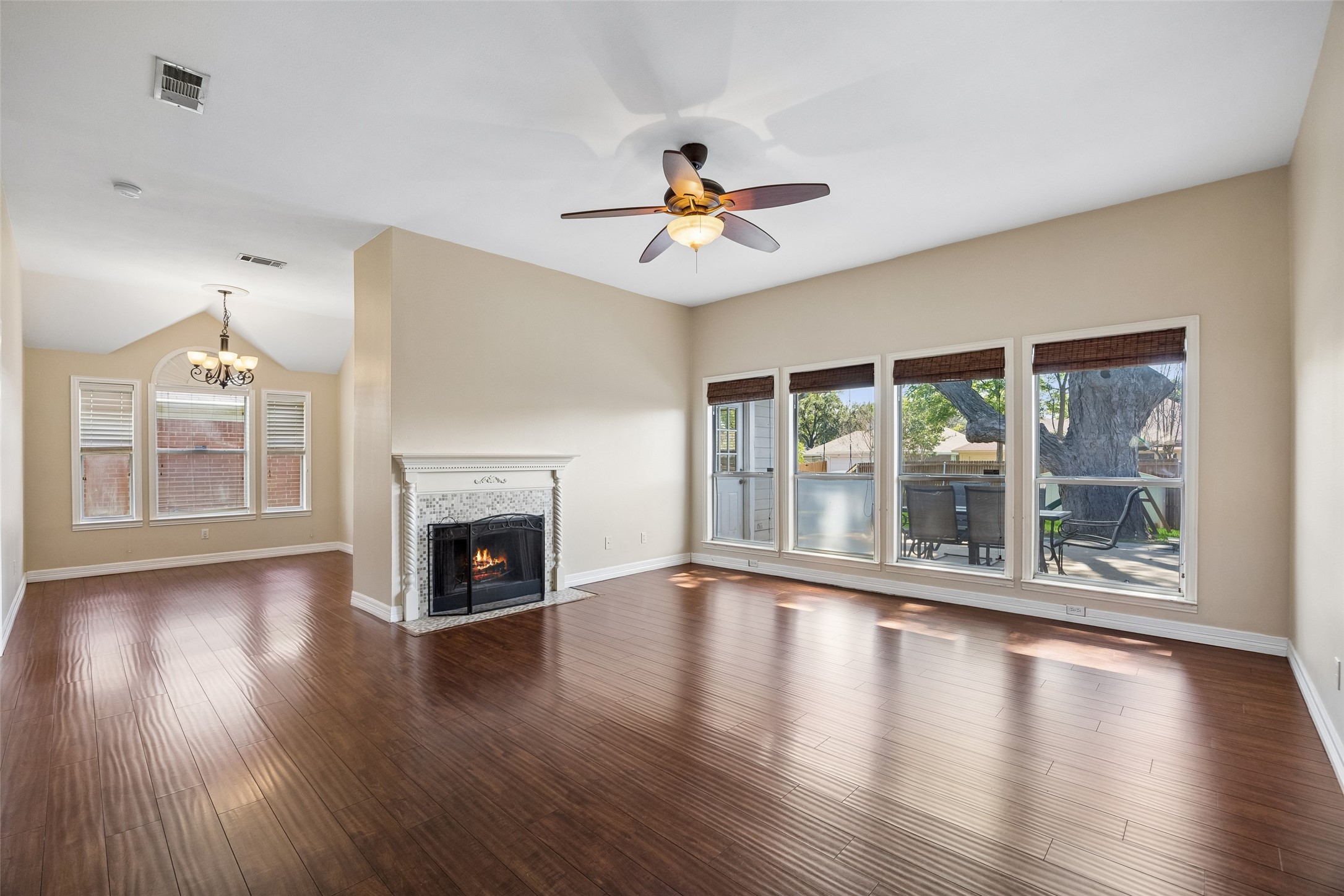 2117 Oak Bend Lane Garland TX 75040