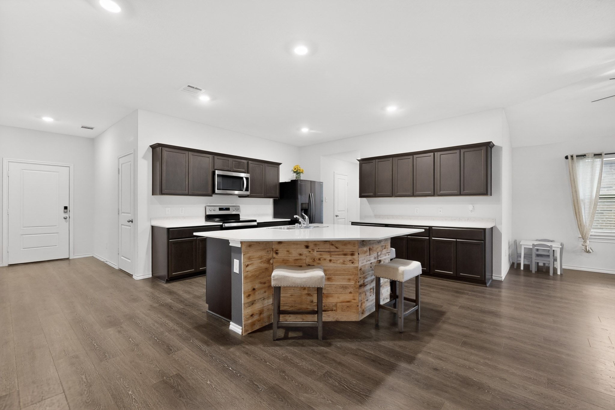 2945 Roper Street Royse City TX 75189