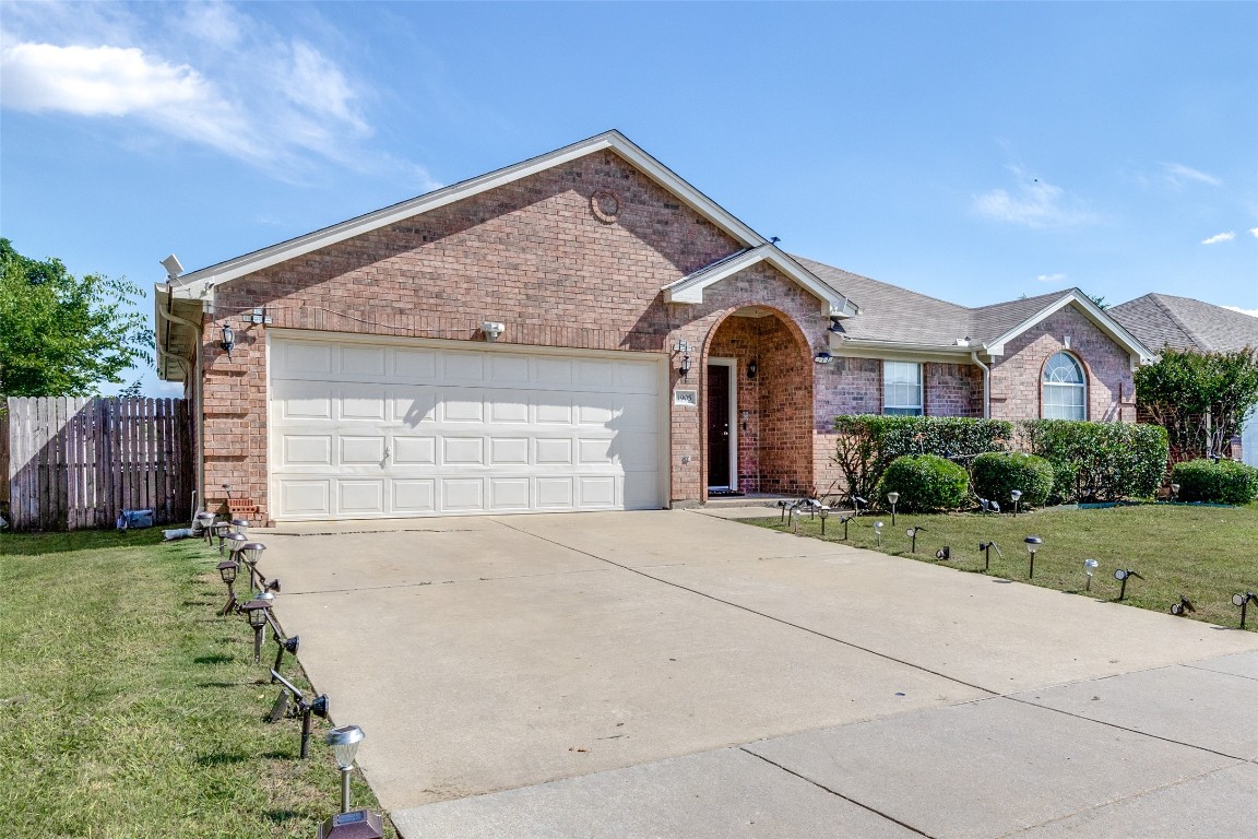 1905 Saint Nevis Drive Mansfield TX 76063