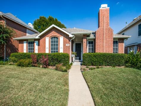 2906 Periwinkle Court Garland TX 75040