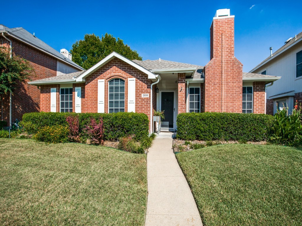 2906 Periwinkle Court Garland TX 75040