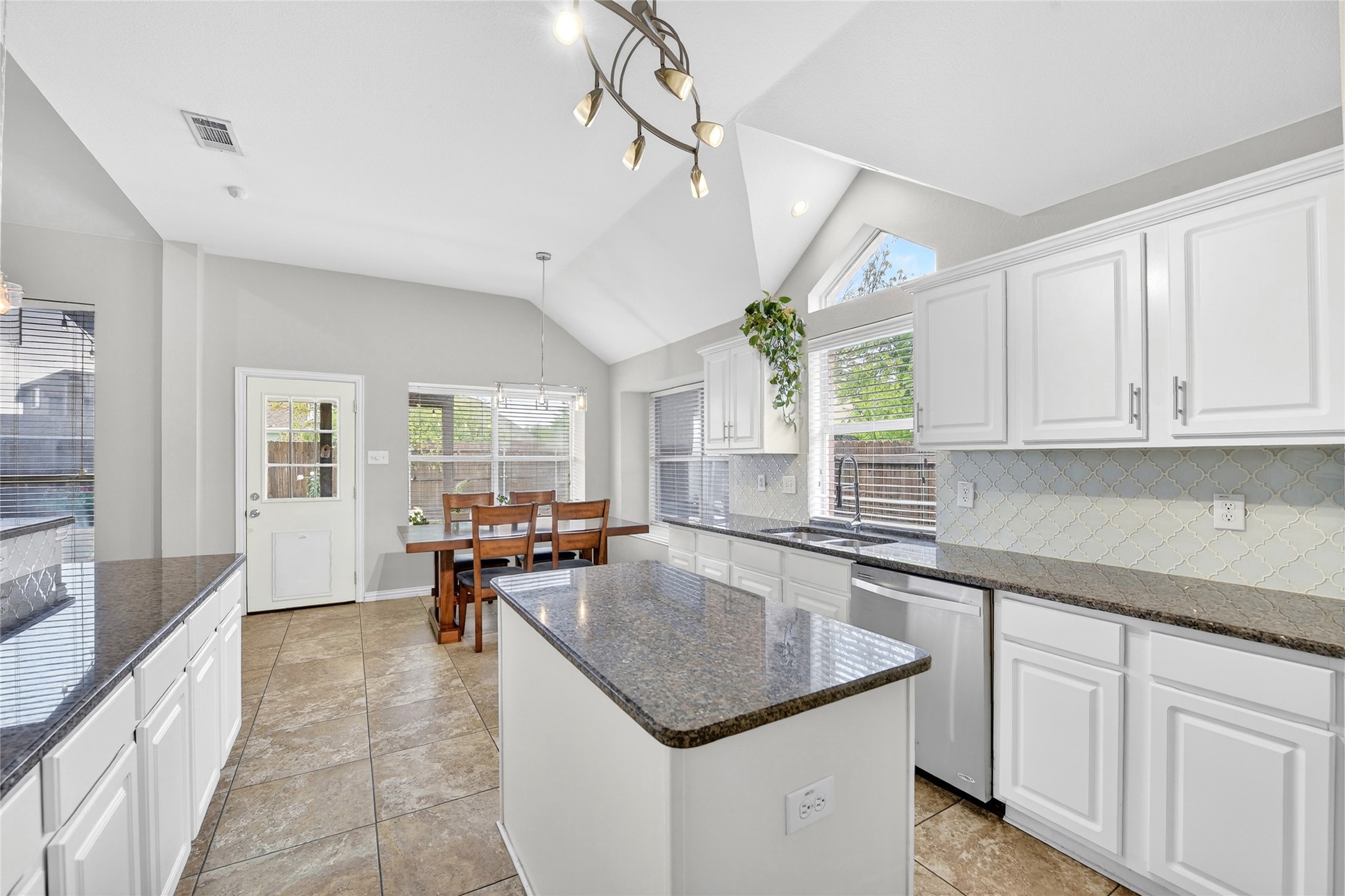 2712 Loon Lake Road Denton TX 76210