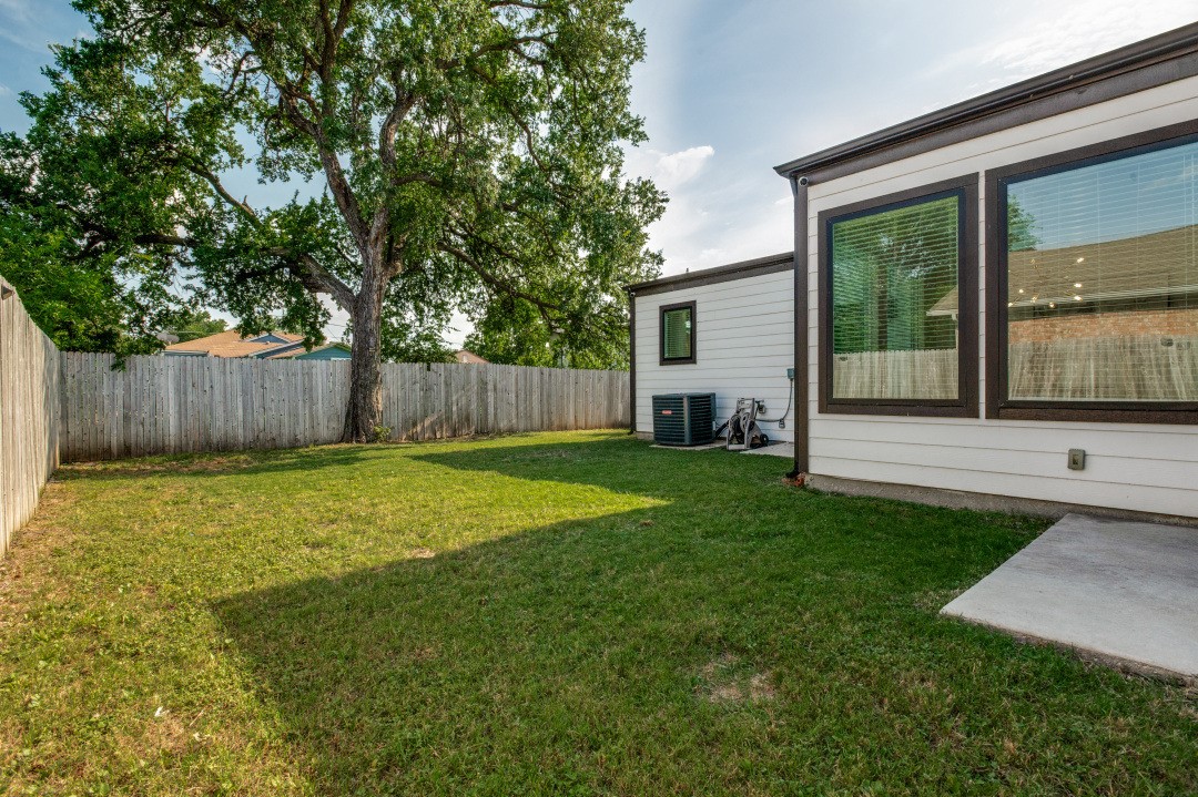 1942 Mcbroom Street Dallas TX 75212