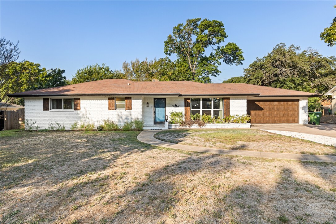 8725 Wren Drive Woodway TX 76712