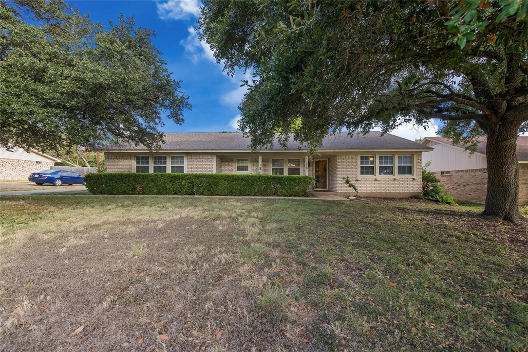 328 Cedarwood Lane Hewitt TX 76643