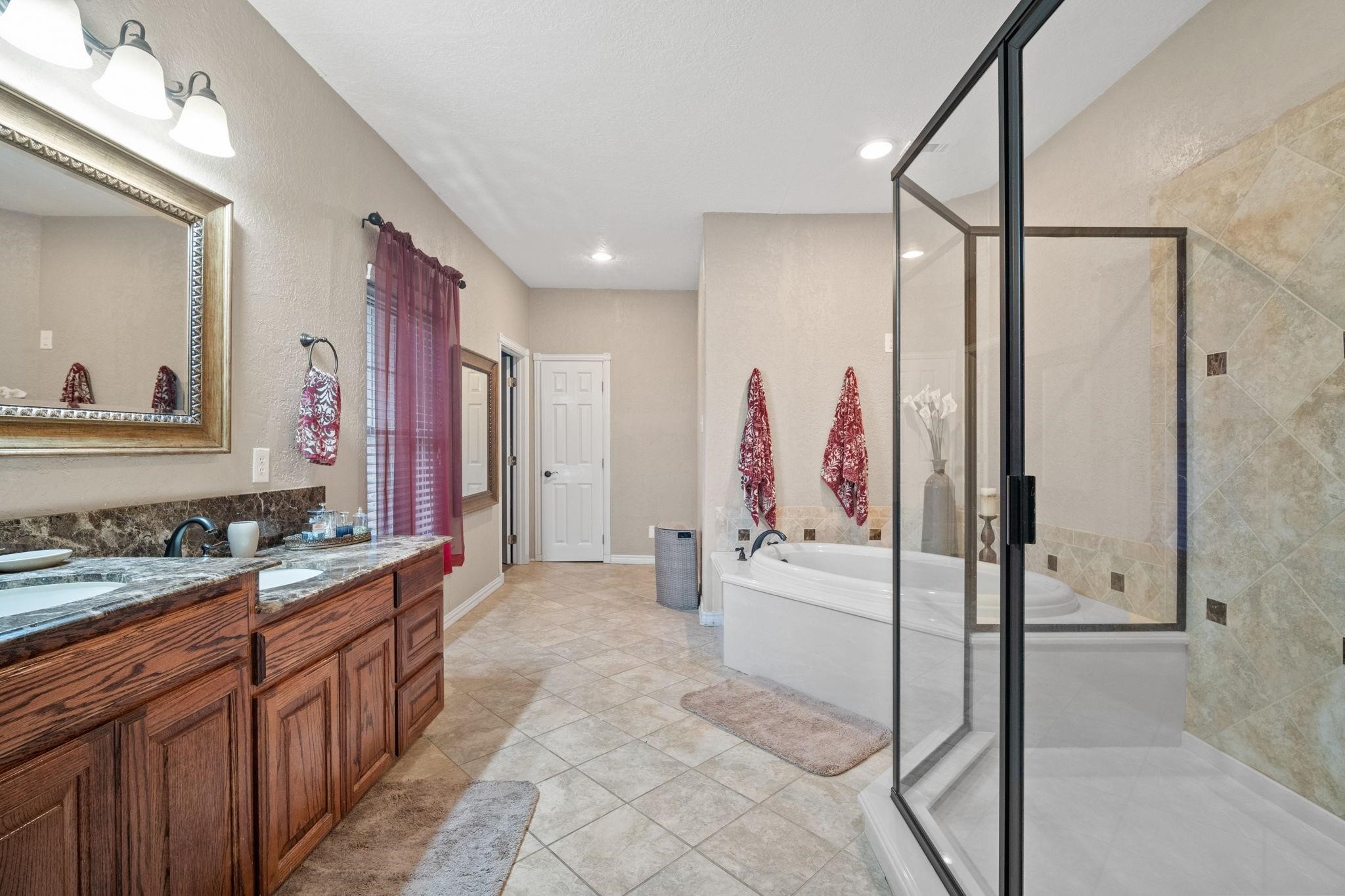 1114 S Crockett Street Sherman TX 75090