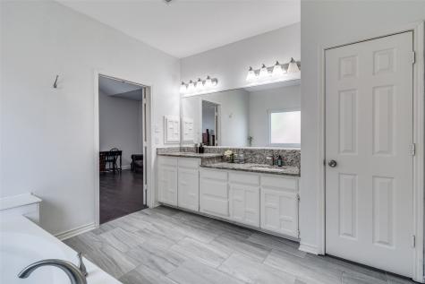 8321 Bristol Court Rowlett TX 75089