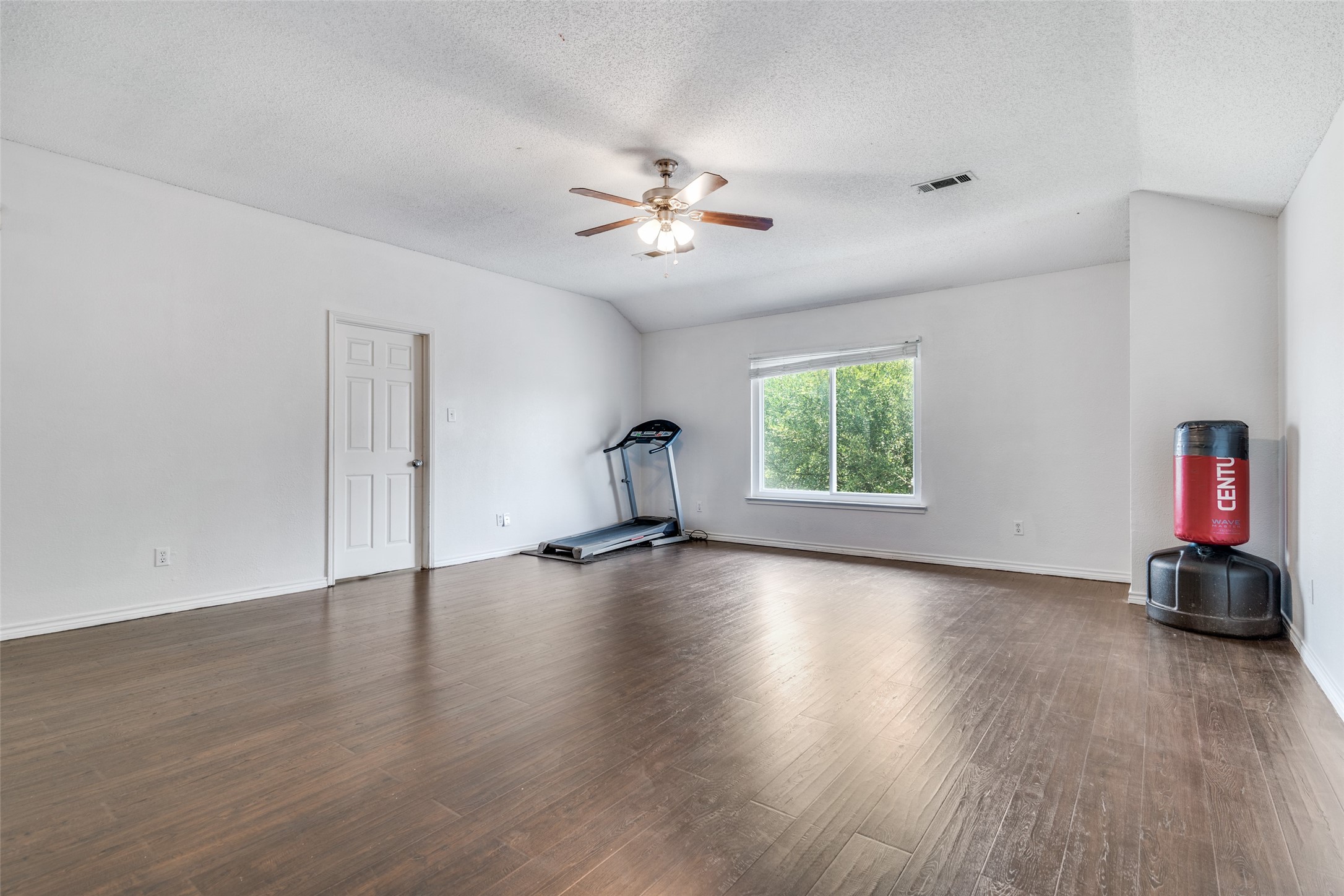 8321 Bristol Court Rowlett TX 75089