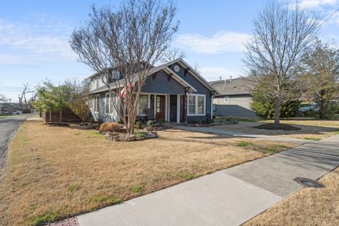 704 Barnes Street Mckinney TX 75069