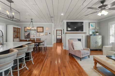 704 Barnes Street Mckinney TX 75069