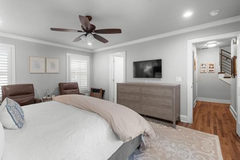 704 Barnes Street Mckinney TX 75069
