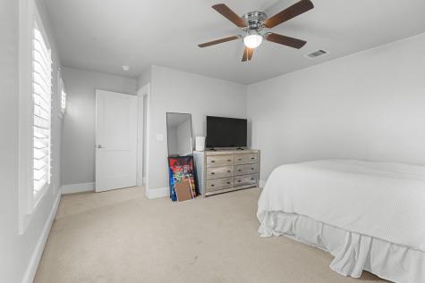 704 Barnes Street Mckinney TX 75069
