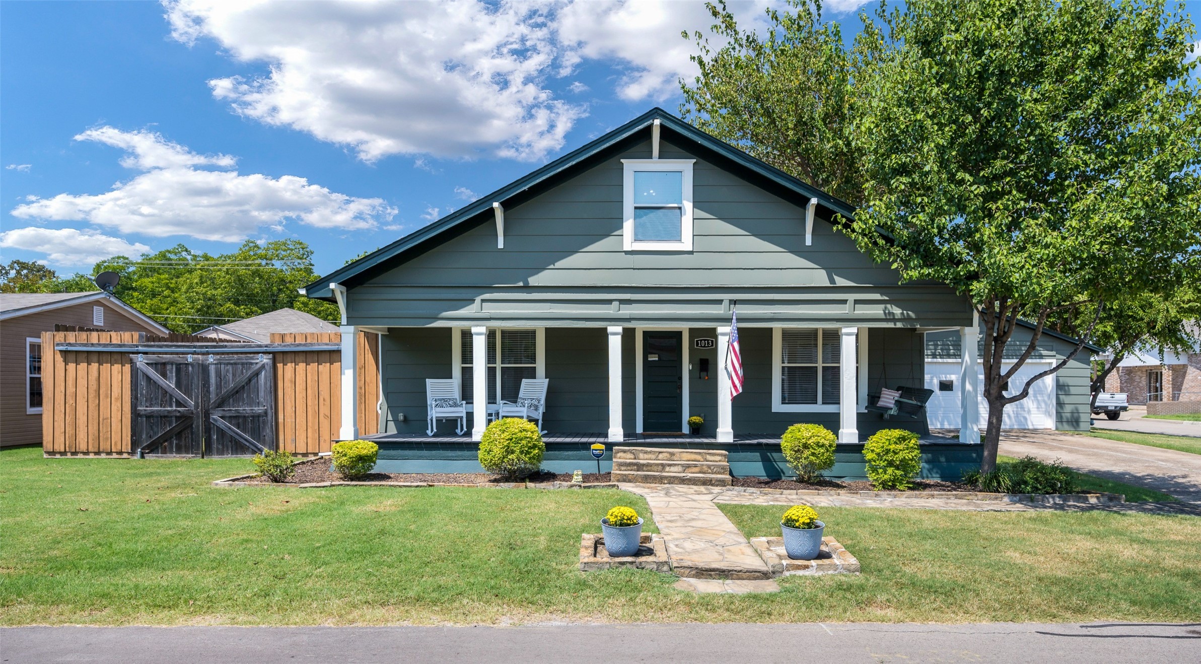 1013 Sherman Street Mckinney TX 75069