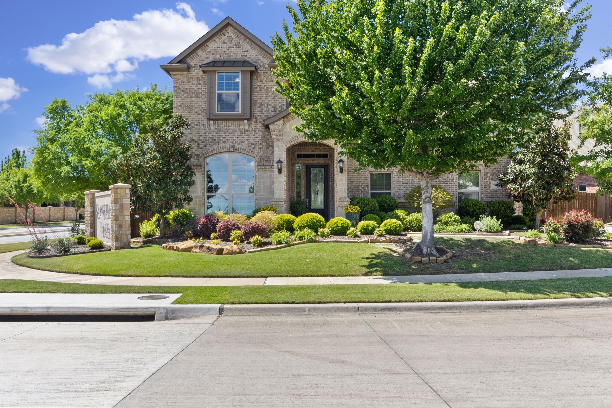 5901 Richmond Drive North Richland Hills TX 76180