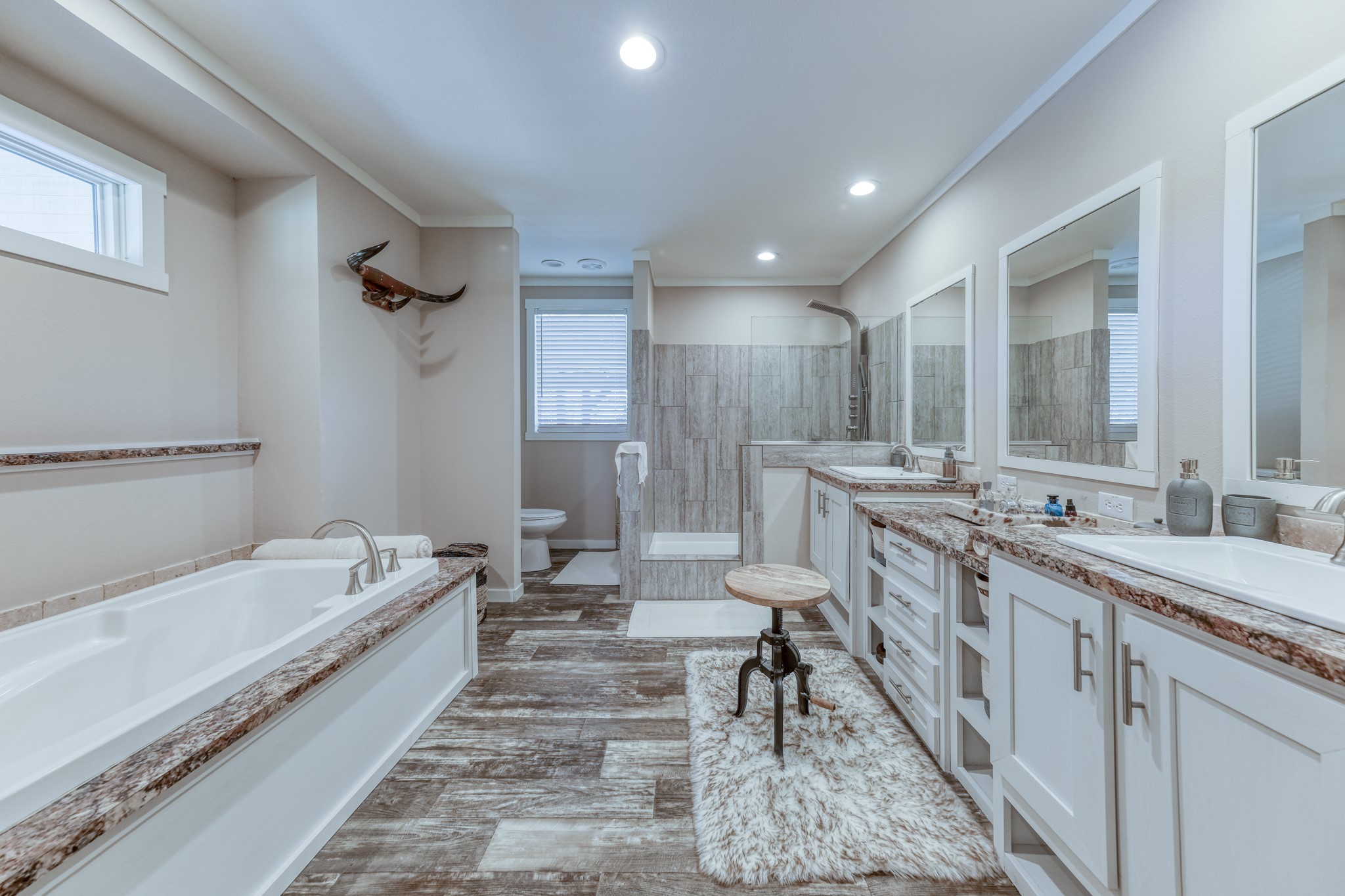 9739 E Us Highway 82 Whitesboro TX 76273