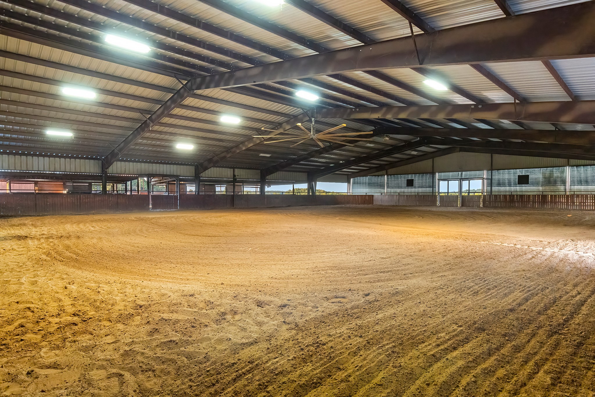 9739 E Us Highway 82 Whitesboro TX 76273