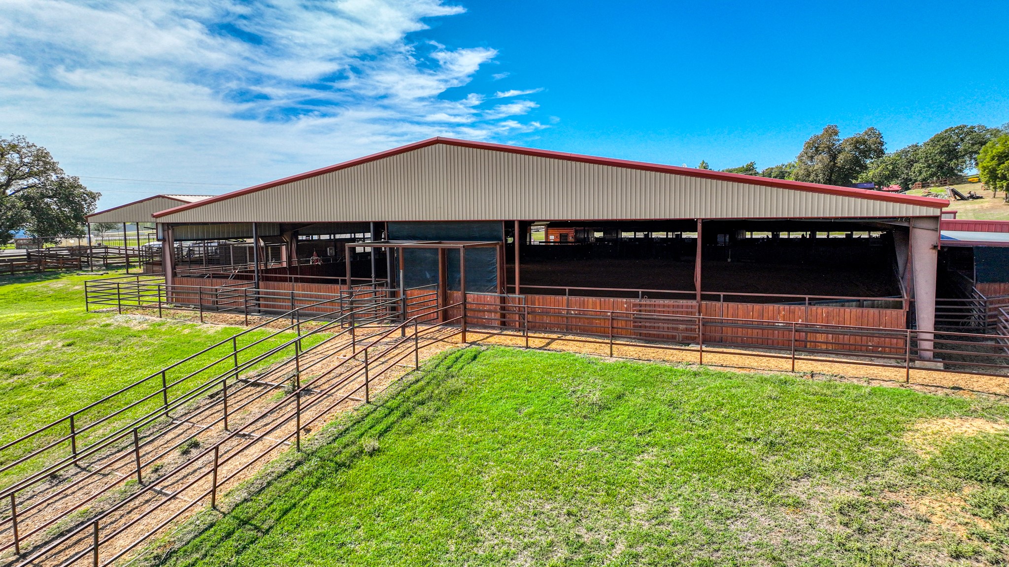 9739 E Us Highway 82 Whitesboro TX 76273