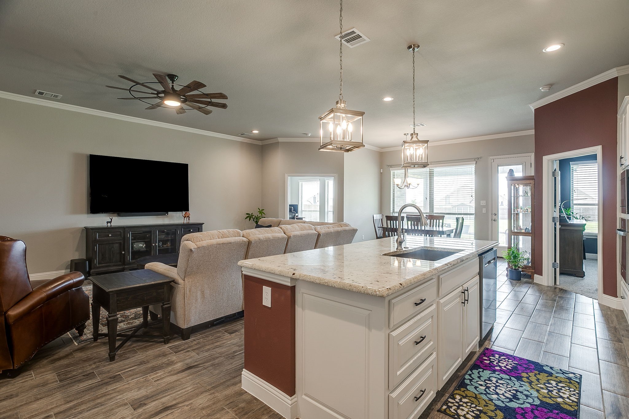 111 Saddle Ridge Godley TX 76044