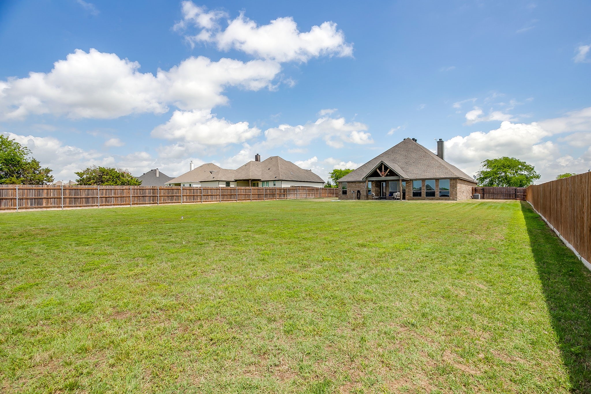 111 Saddle Ridge Godley TX 76044