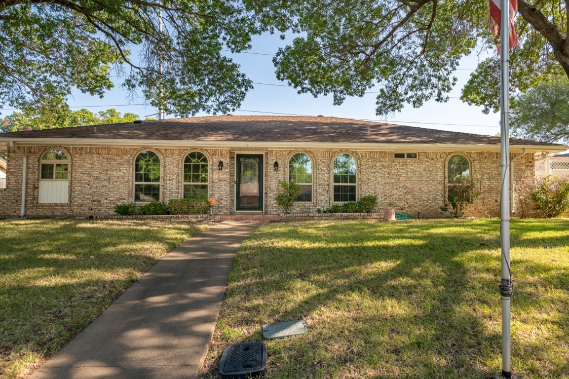 211 Charles Street Desoto TX 75115
