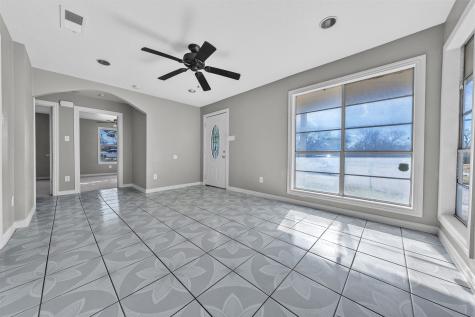 505 Perry Avenue Waxahachie TX 75165
