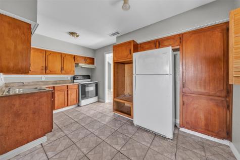 505 Perry Avenue Waxahachie TX 75165