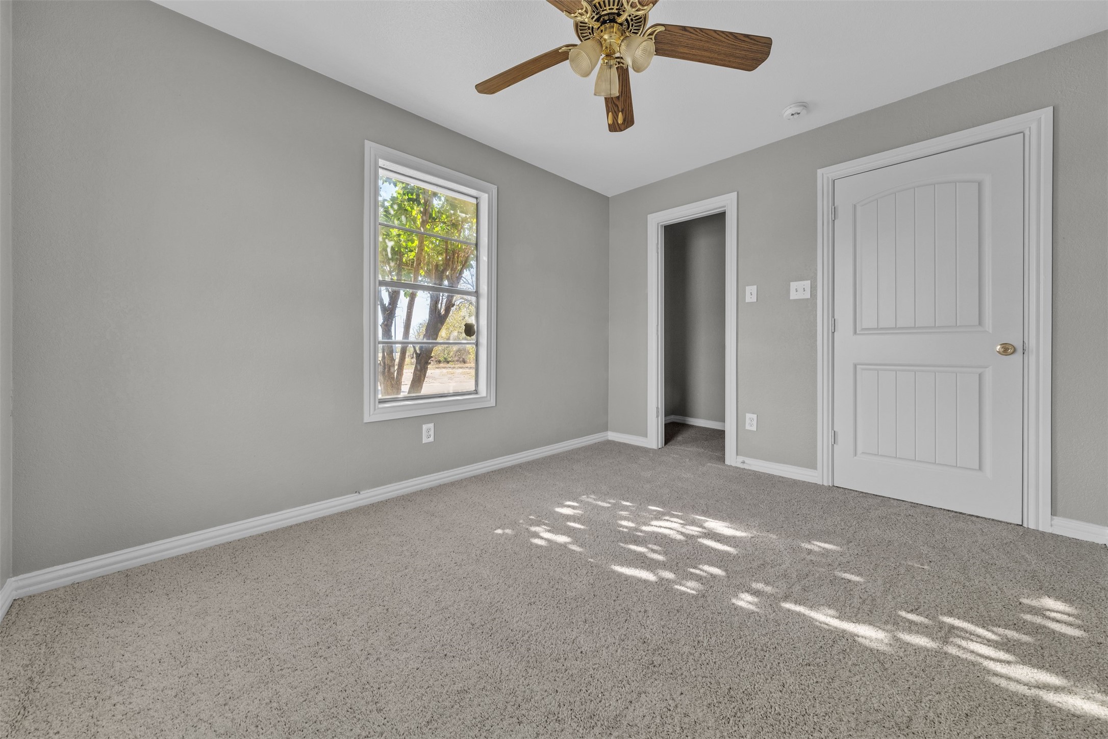 505 Perry Avenue Waxahachie TX 75165