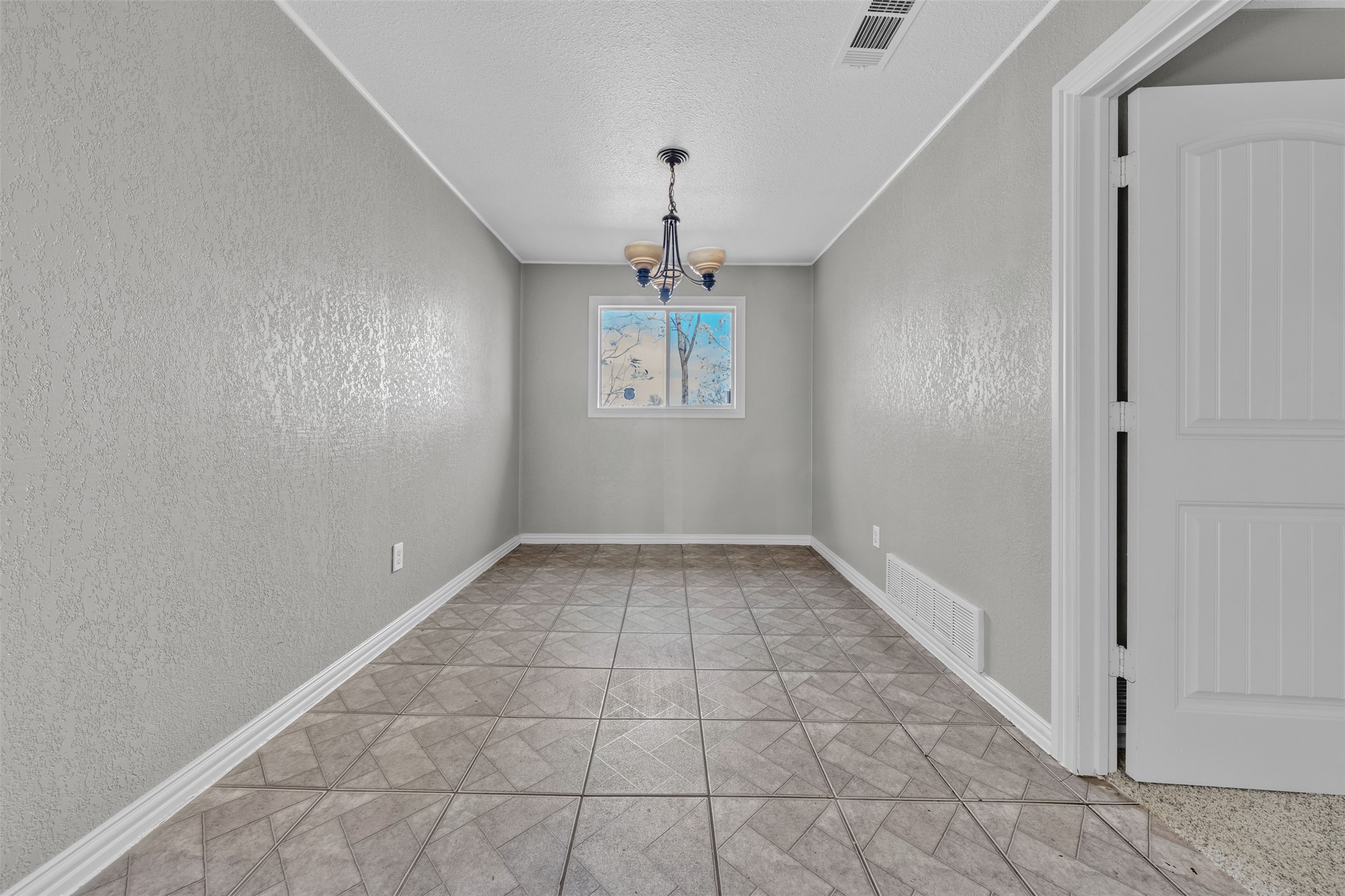 505 Perry Avenue Waxahachie TX 75165