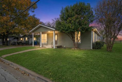 505 Perry Avenue Waxahachie TX 75165
